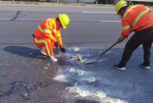 贵州公路下沉注浆加固